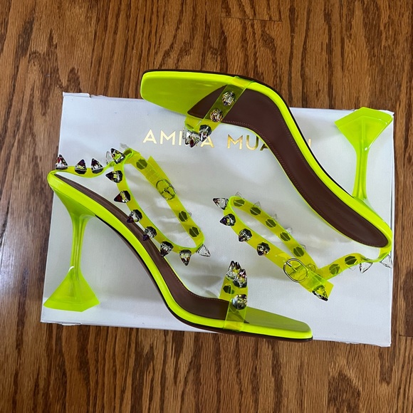 😊SOLD😊 Amina Muaddi Fluo yellow Julia Jewel Clear Sandals in 40 - Picture 5 of 15